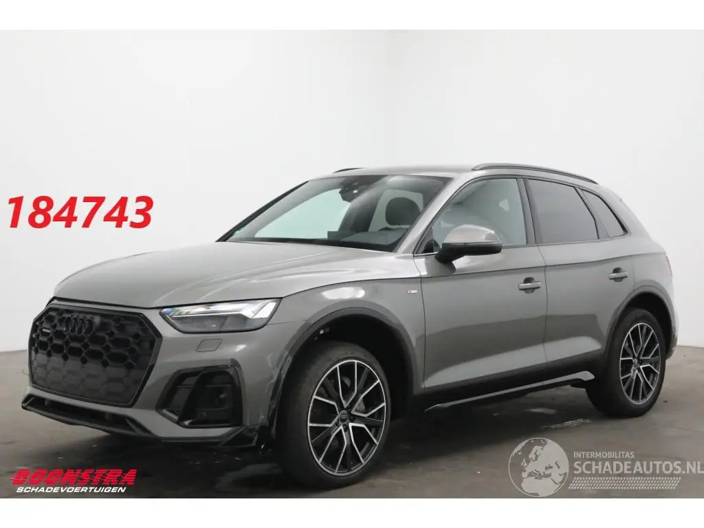 Audi Q5 2023 фото 1