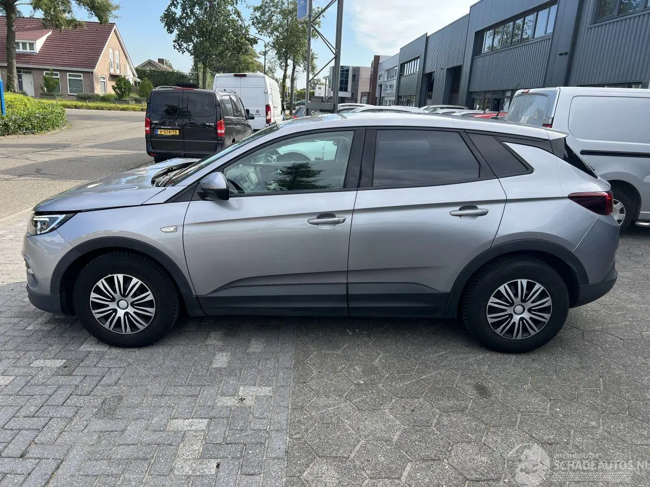 Opel Grandland 2019 фото 2