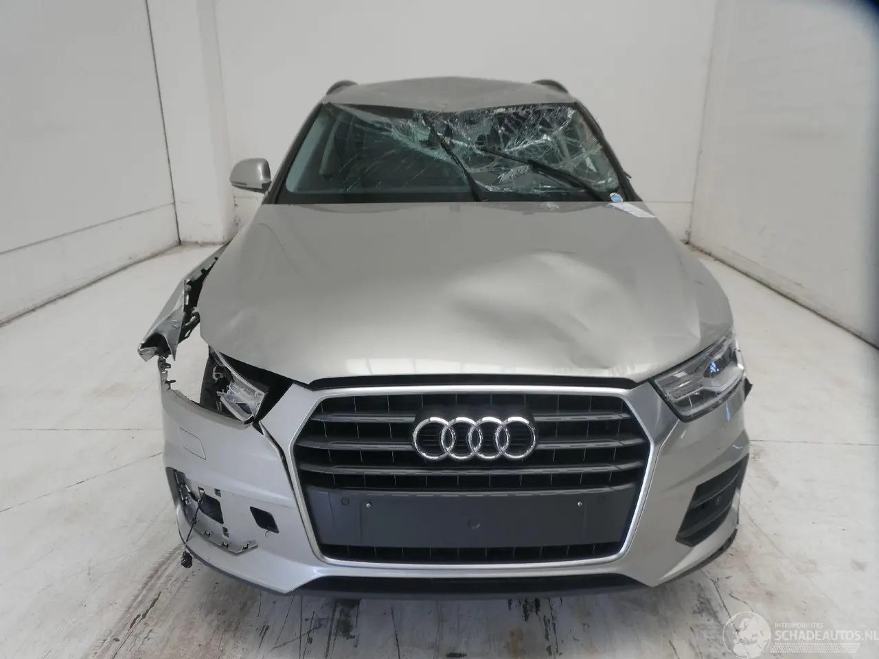 Audi Q3 2017 фото 2