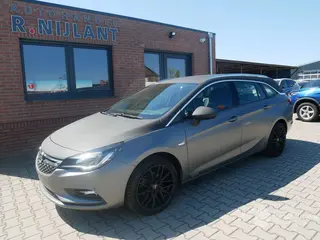 Opel Astra 2018 photo 1