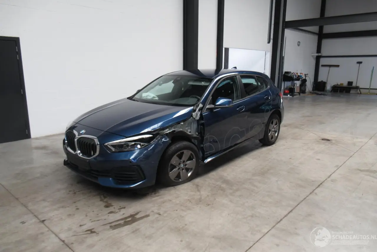 BMW 1-serie 2023 photo 1