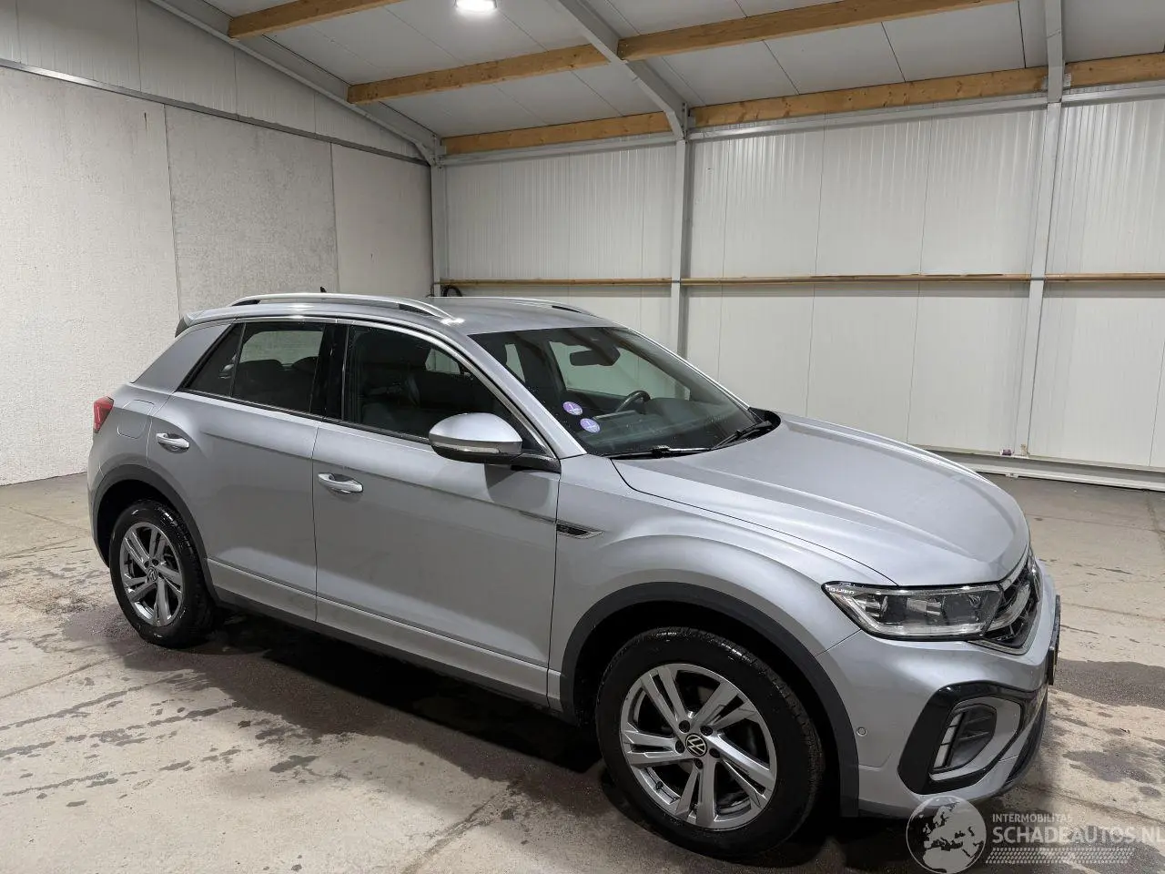 Volkswagen T-Roc 2024 photo 2