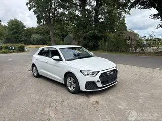 Audi A1 2023 фото 3