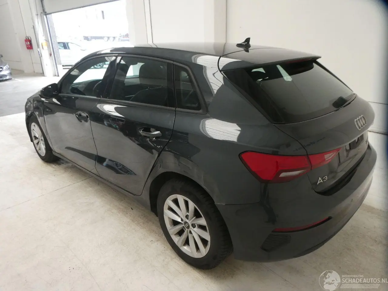 Audi A3 2023 photo 9