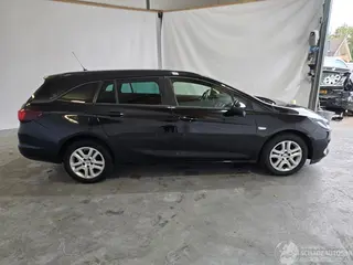Opel Astra 2022 photo 8