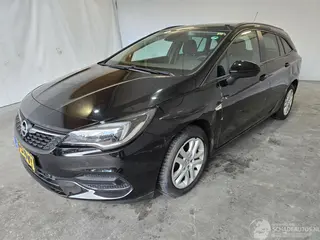 Opel Astra 2022 photo 3