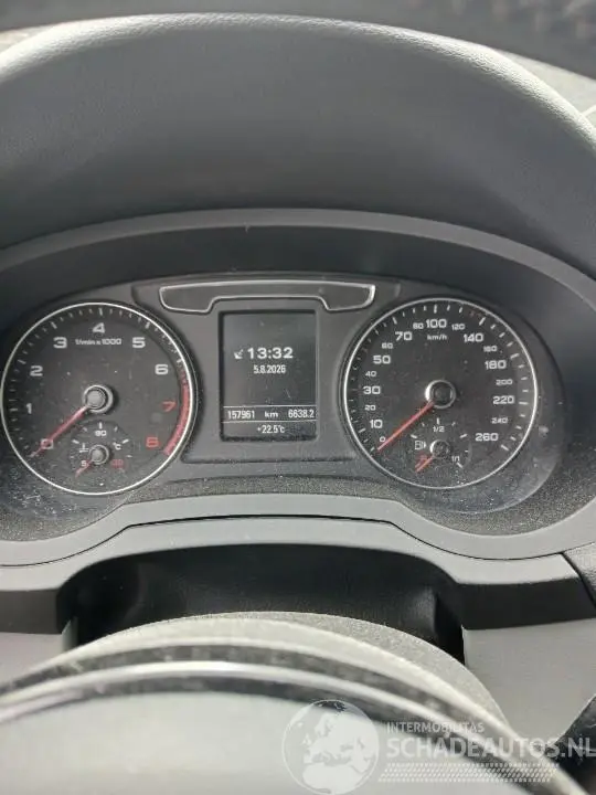 Audi Q3 2017 фото 2