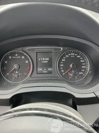 Audi Q3 2017 фото 2