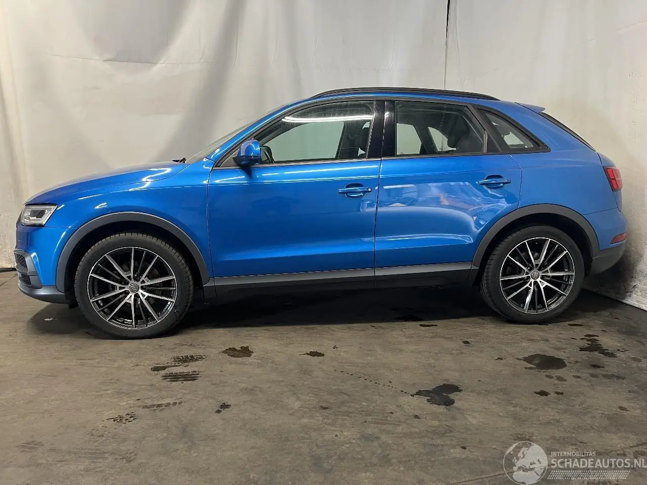 Audi Q3 2017 фото 4