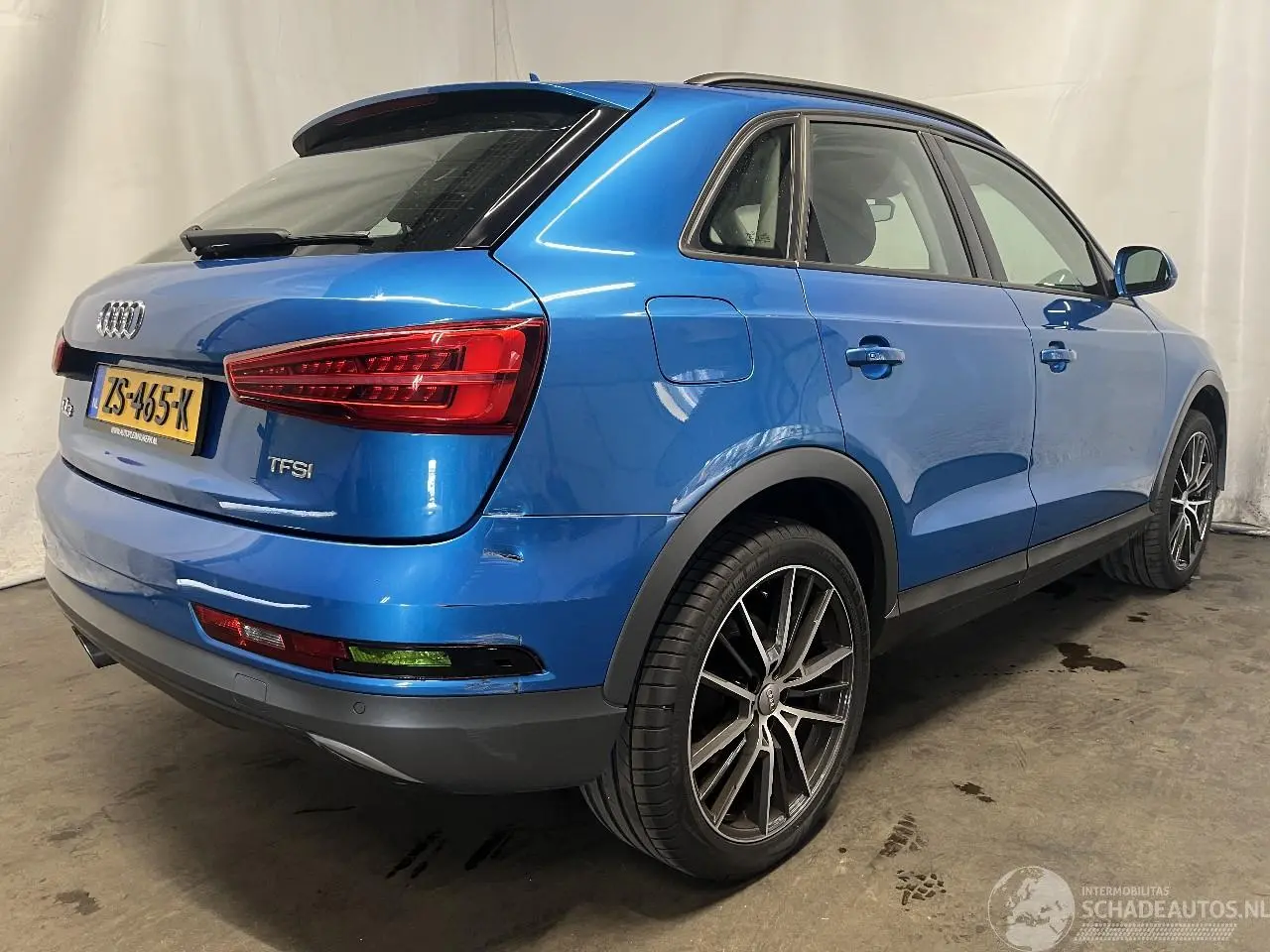 Audi Q3 2017 фото 6