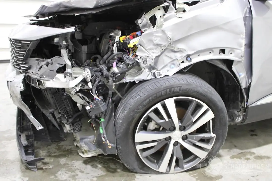 Peugeot 5008 2024 foto 7
