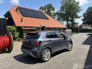 Volkswagen T-Cross 2024 photo 2