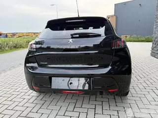 Peugeot 208 2023 photo 12