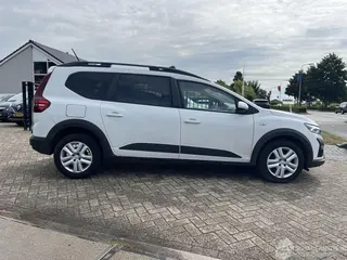 Dacia Jogger 2023 фото 4
