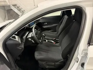 Peugeot 208 2024 photo 9
