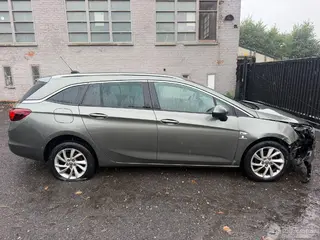 Opel Astra 2020 photo 2