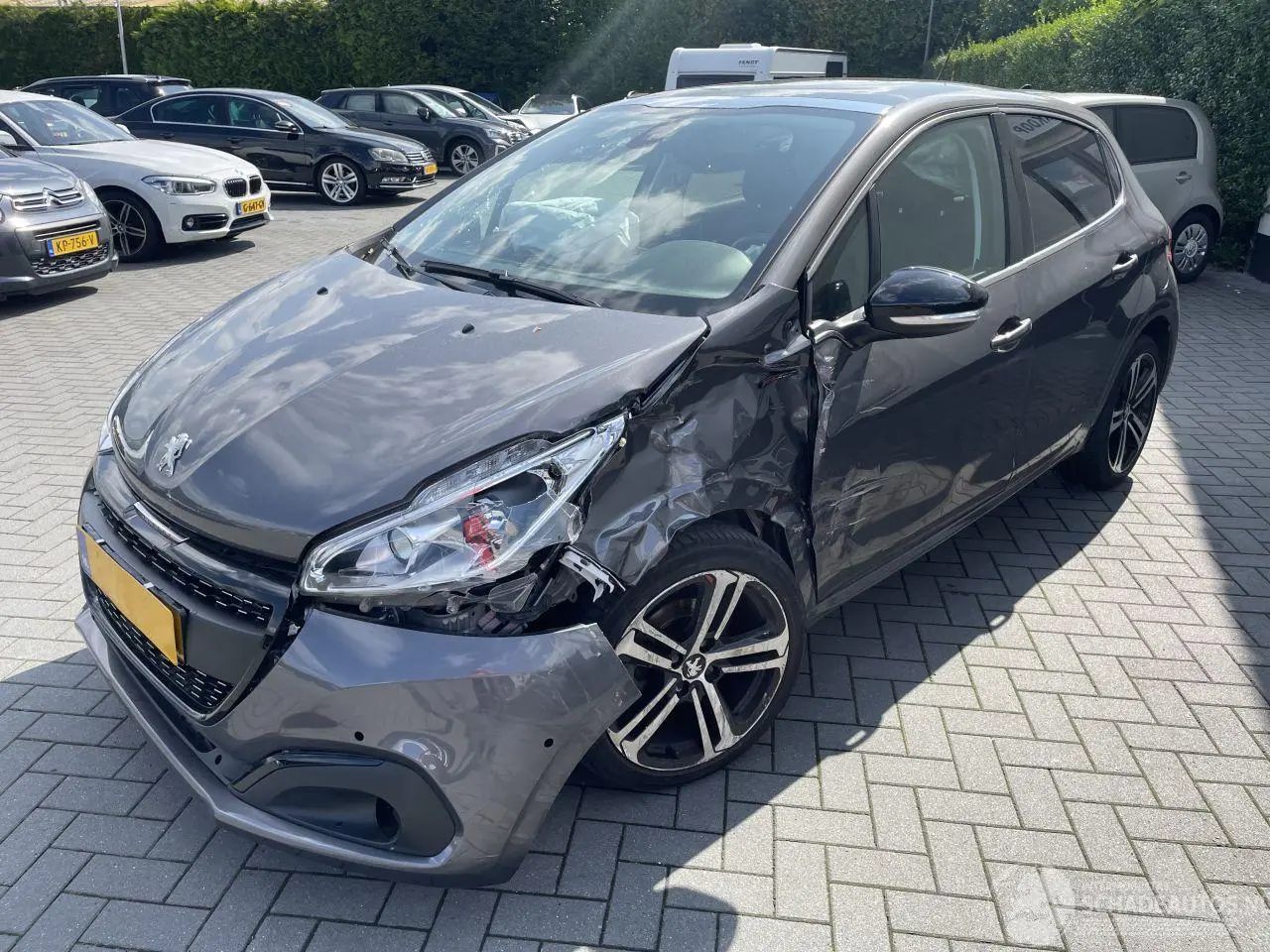 Peugeot 208 2019 photo 6