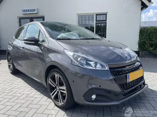 Peugeot 208 2019 photo 1