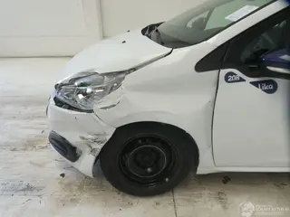Peugeot 208 2018 photo 11