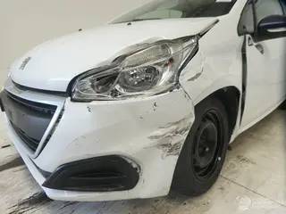 Peugeot 208 2018 photo 9
