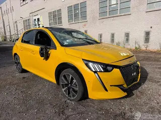 Peugeot 208 2022 photo 2