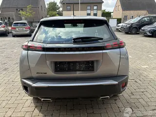 Peugeot 2008 2025 фото 12