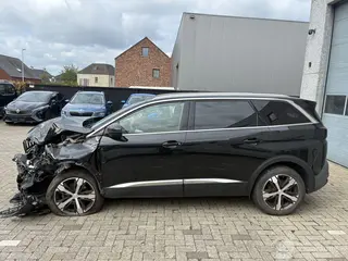 Peugeot 5008 2017 foto 2