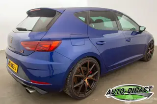 Seat Leon 2017 фото 10