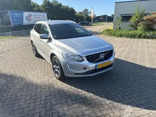 Volvo Xc-60 2017 foto 3