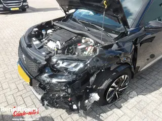 Peugeot 2008 2023 фото 8