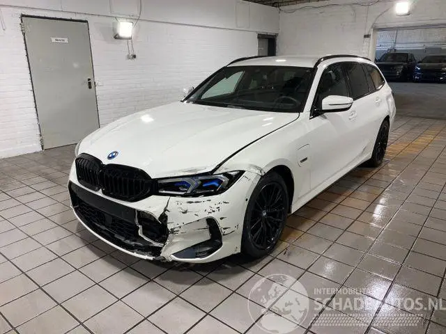 BMW 3-serie 2023 photo 19