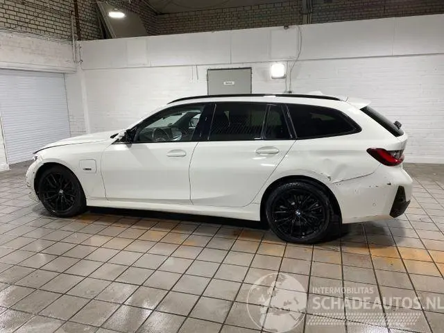 BMW 3-serie 2023 photo 25
