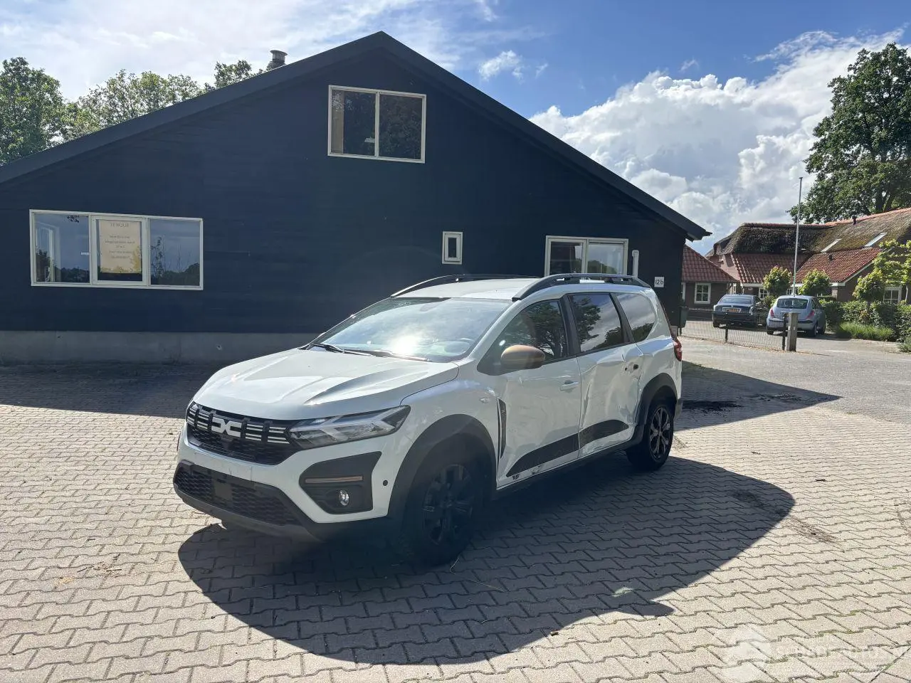 Dacia Jogger 2024 фото 1