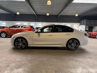 BMW 3-serie 2018 photo 2