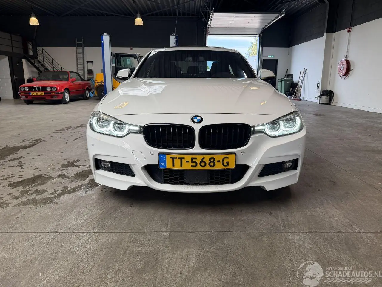 BMW 3-serie 2018 photo 8