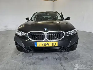 BMW 3-serie 2023 photo 2
