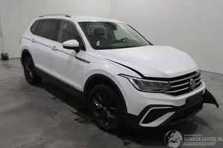 Volkswagen Tiguan 2023 фото 2