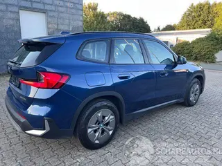 BMW iX1 2025 фото 2