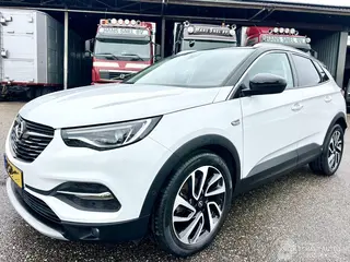 Opel Grandland 2018 фото 2