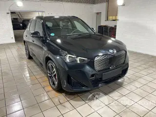 BMW iX1 2025 фото 4