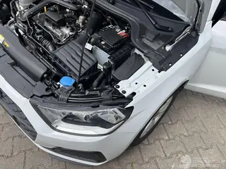 Audi A1 2023 фото 11