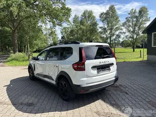 Dacia Jogger 2024 фото 4