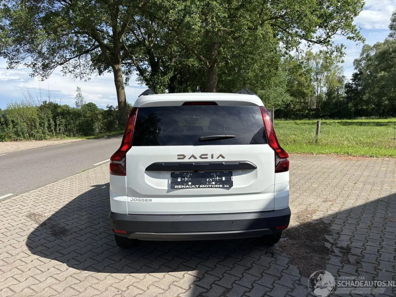 Dacia Jogger 2024 фото 7