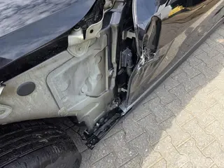 BMW i4 2024 фото 10