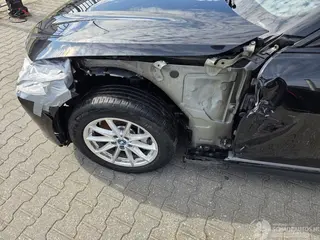 BMW i4 2024 фото 9