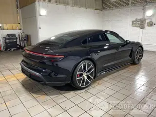 Porsche Taycan 2025 фото 2
