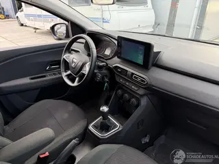 Dacia Jogger 2022 фото 6