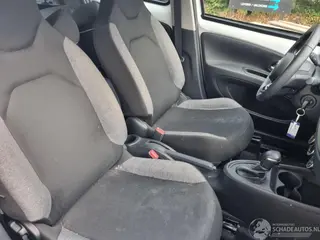Toyota Aygo 2023 фото 13