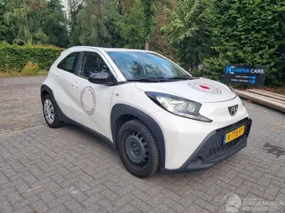 Toyota Aygo 2023 фото 1