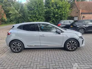 Renault Clio 2025 фото 2